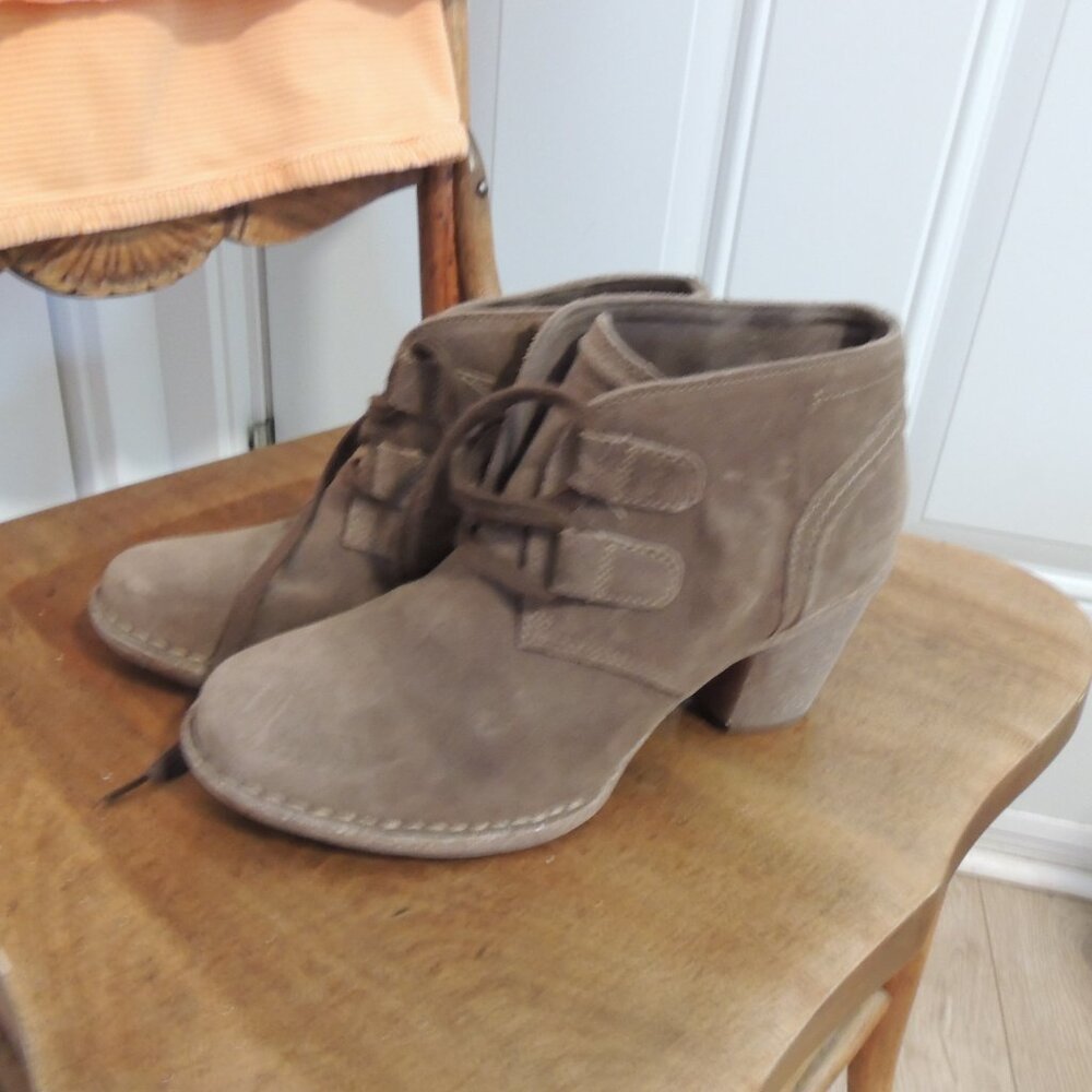 Clarks suede booties